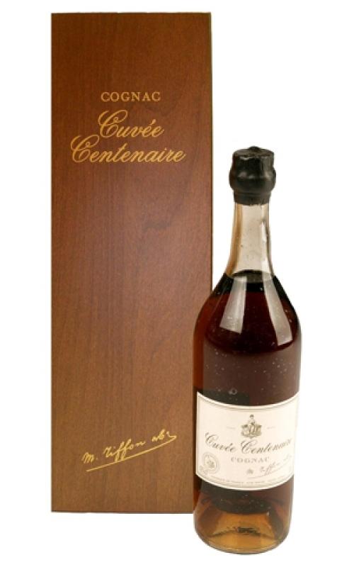 Cuvee Centenaire в деревянной коробке