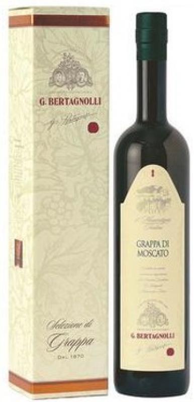 Bertagnolli Monovitigno Grappa di Moscato, gift box