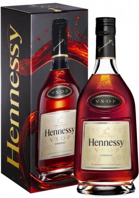 Hennessy V.S.O.P. в подарочной коробке