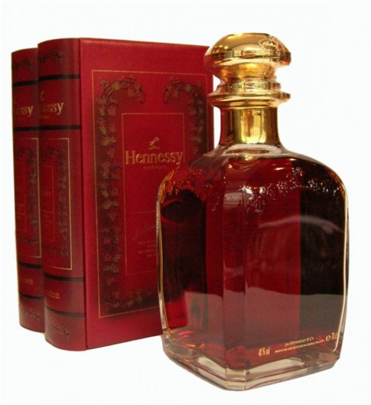 Hennessy "Library" в подарочной коробке
