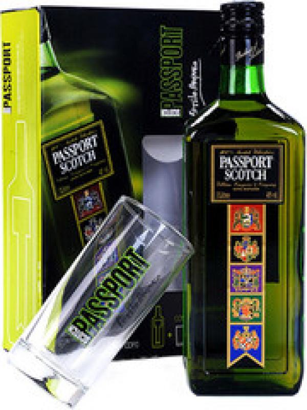 "Passport" Scotch with glass