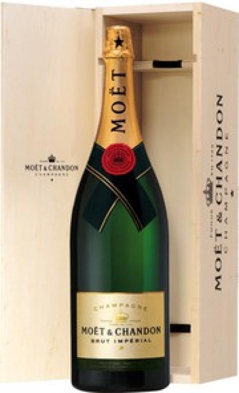 Moet & Chandon, Brut "Imperial", with wooden box