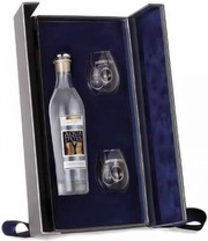 Castagner, "Aqua D'Uva", gift box with 2 glasses