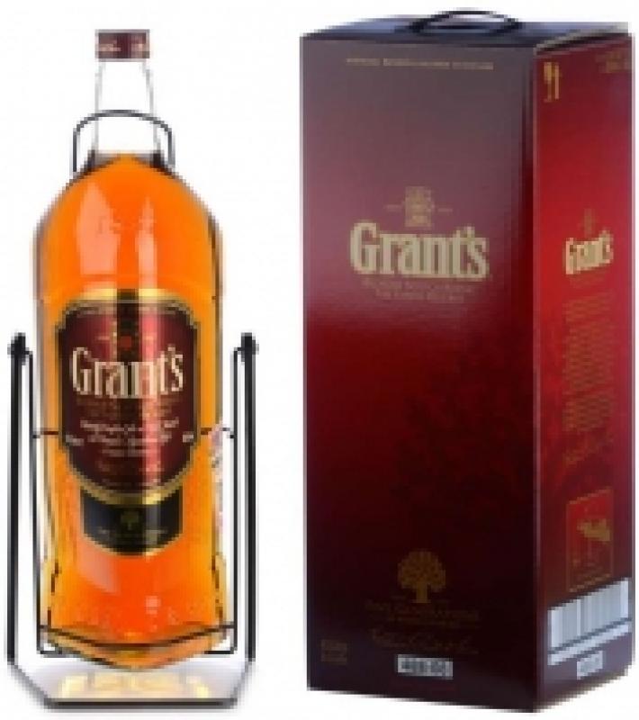 Grant’s Family Reserve, with cradle & gift box